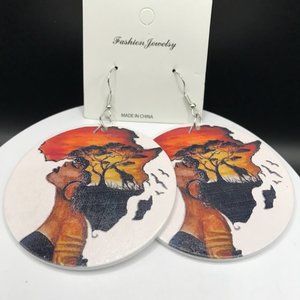 NWT  Wooden Exquisite African Beauty Print Round Dangle Earrings Bohemian